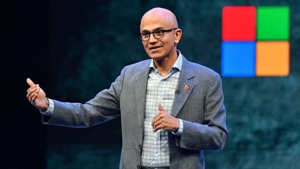 CEO Satya Nadella của Microsoft